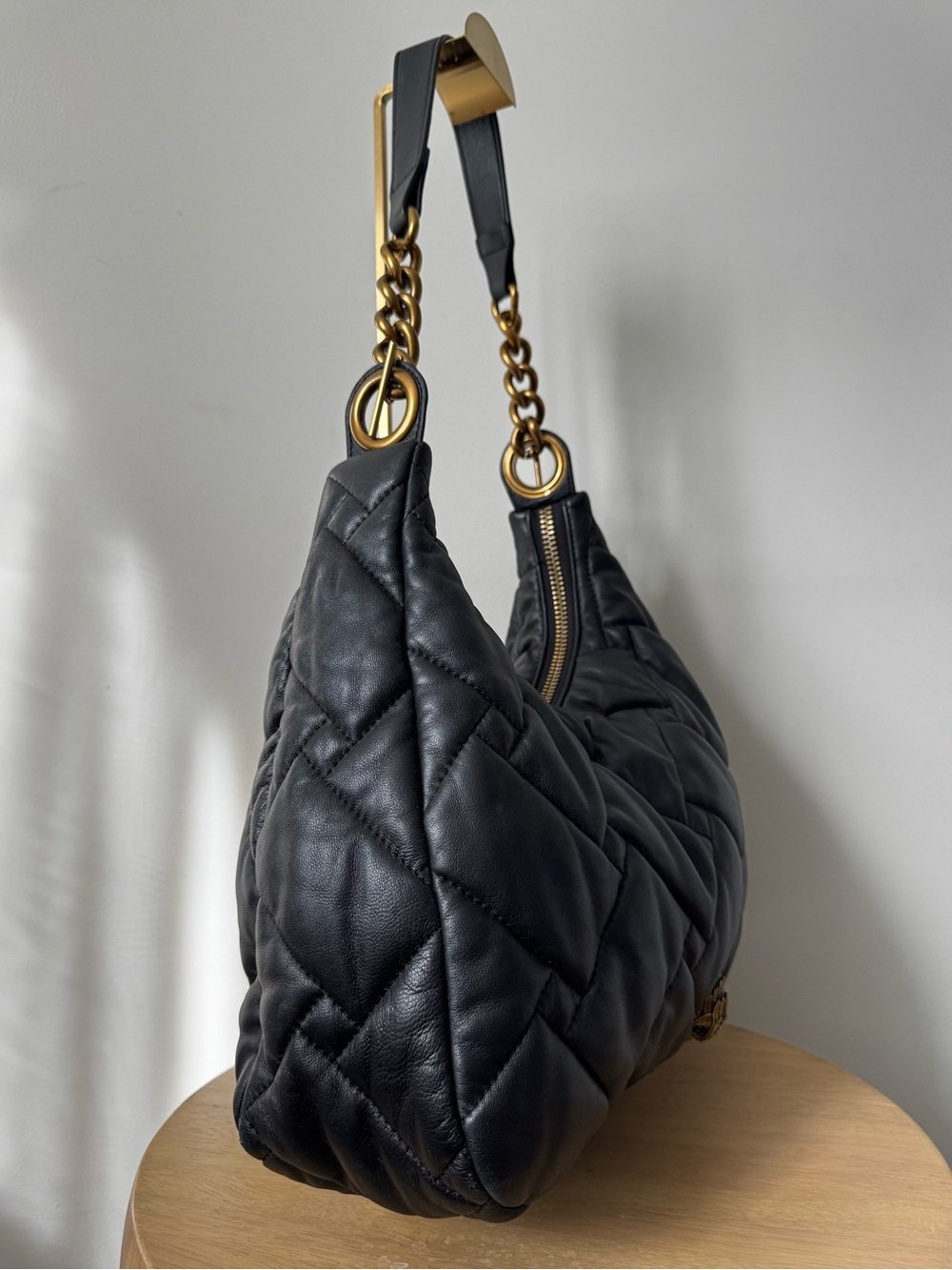 Kurt Geiger | London Kensington Soft Quilted Leather Hobo Bag - Picture 4 of 12